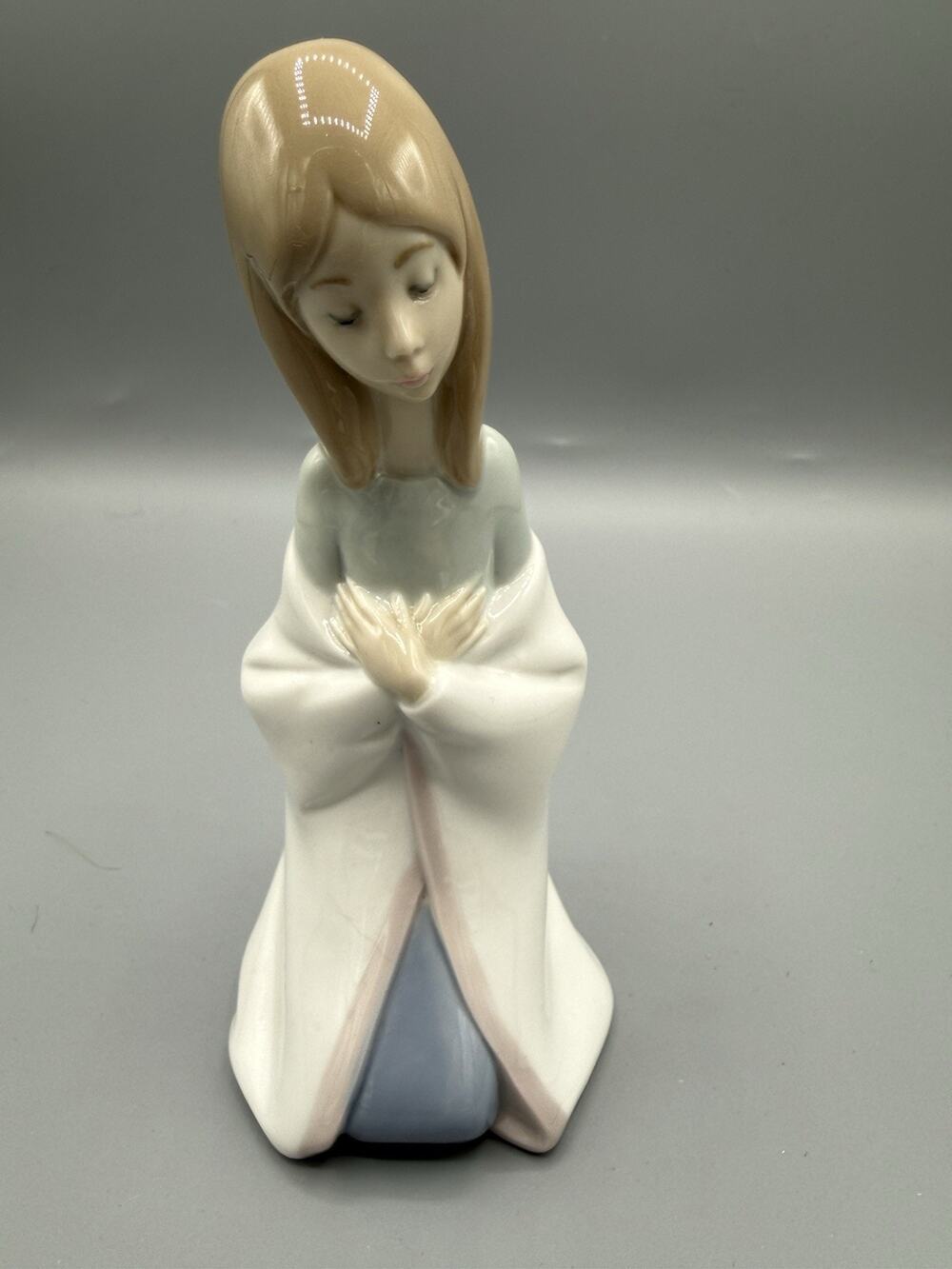 Lladro 4671 Virgin Mary Nativity Figurine Glazed Porcelain Spain Retired
